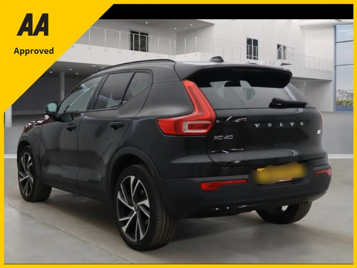 Volvo XC40 R Design Pro 67215 Kilometers - Image 3