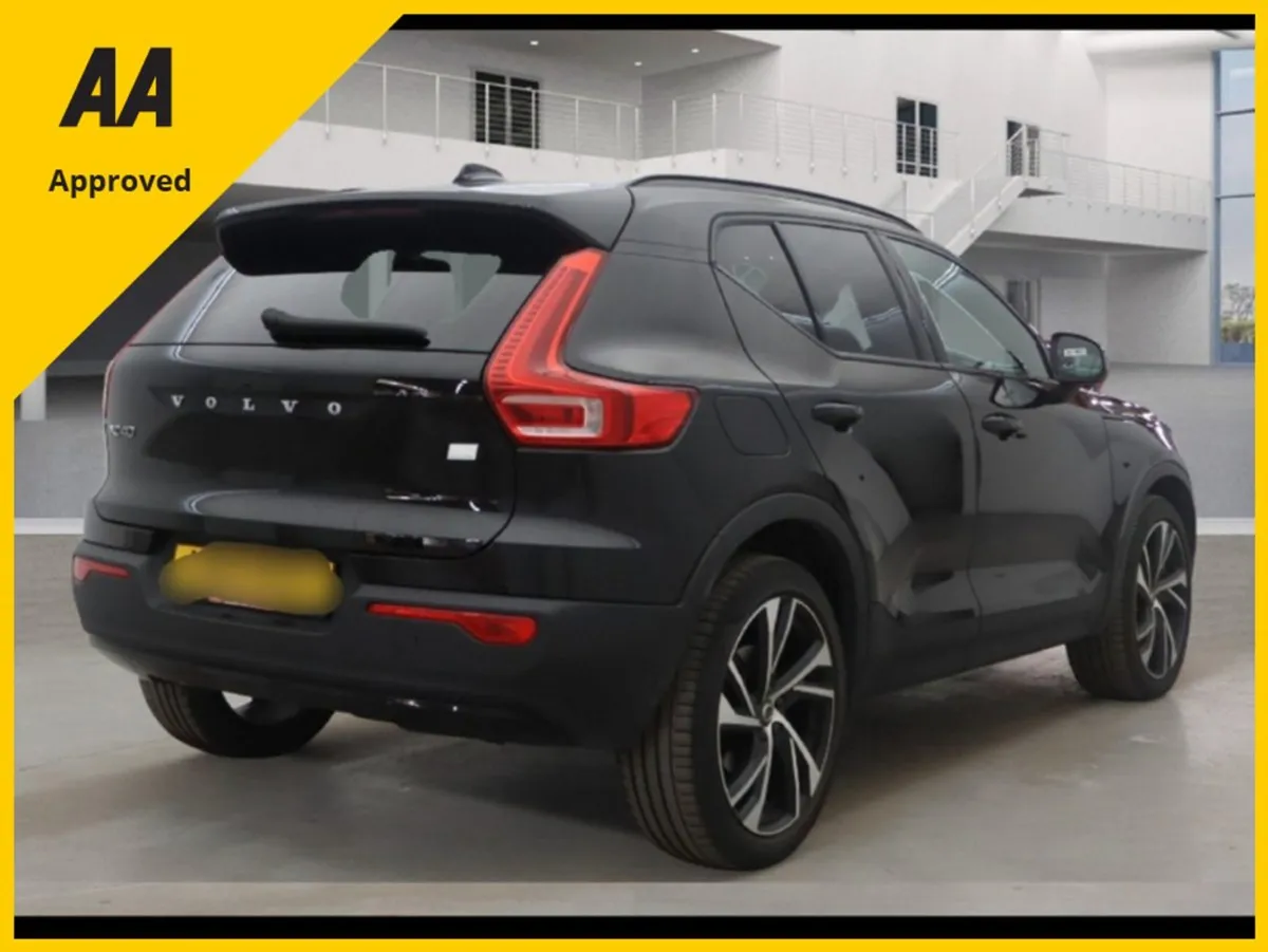 Volvo XC40 R Design Pro 67215 Kilometers - Image 4