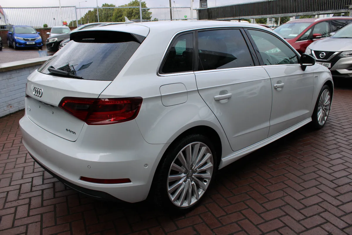 2015 AUDI A3 I-TRON - Image 4