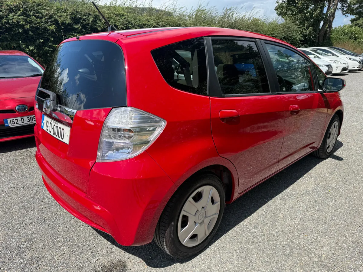 Honda Fit 77500km!!! sunroof!!! - Image 3