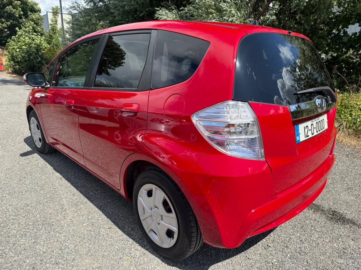 Honda Fit 77500km!!! sunroof!!! - Image 4