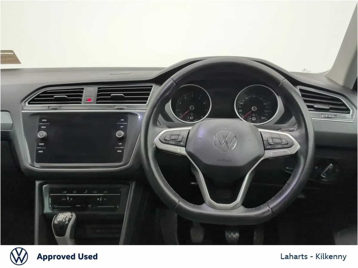 Volkswagen Tiguan Life 1.5tsi 130HP - Image 4