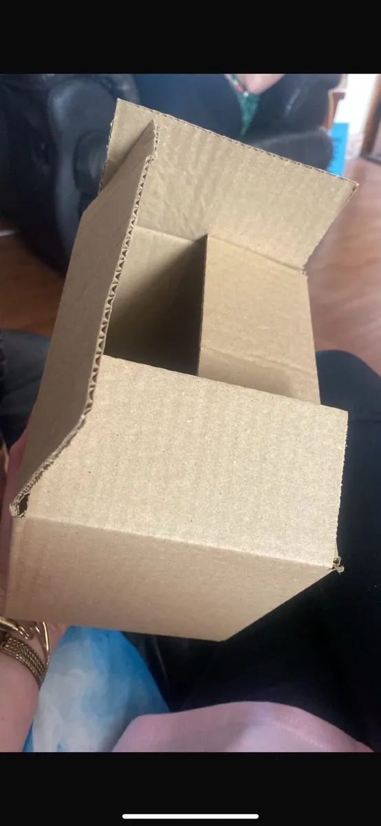 Cardboard boxes - Image 2