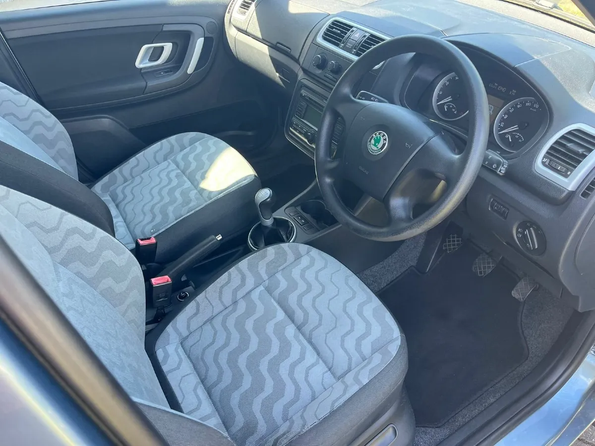 Skoda Fabia 2008 - Image 2