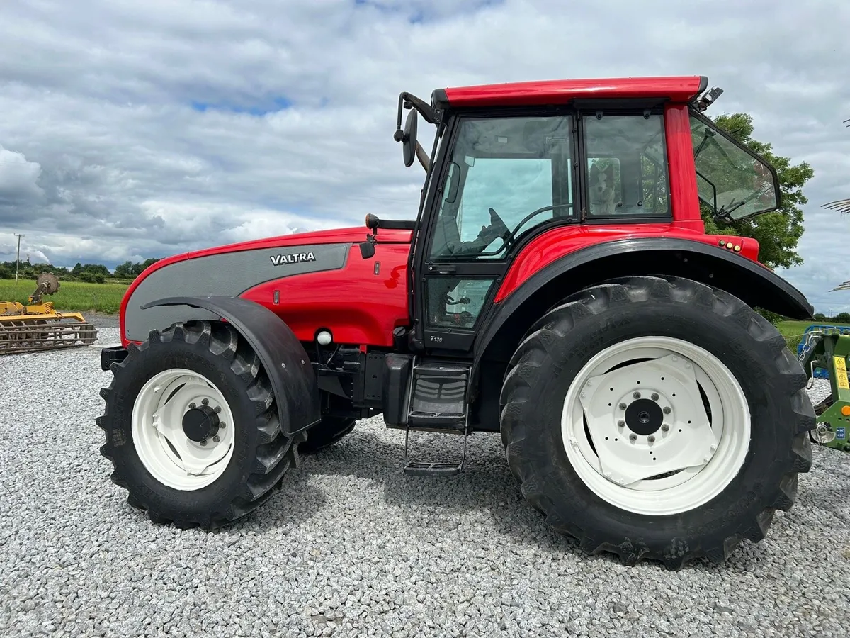 Valtra t130 - Image 1