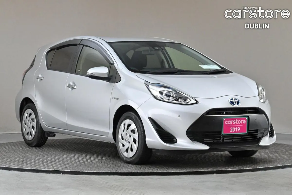 Toyota Aqua 1.5 Vvt-i Hybrid  android Car Player - Image 1