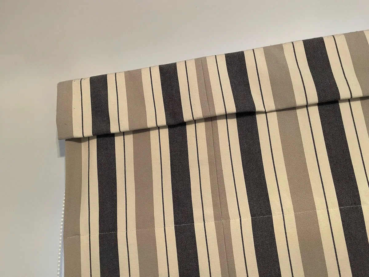 Roman Blind - Image 2