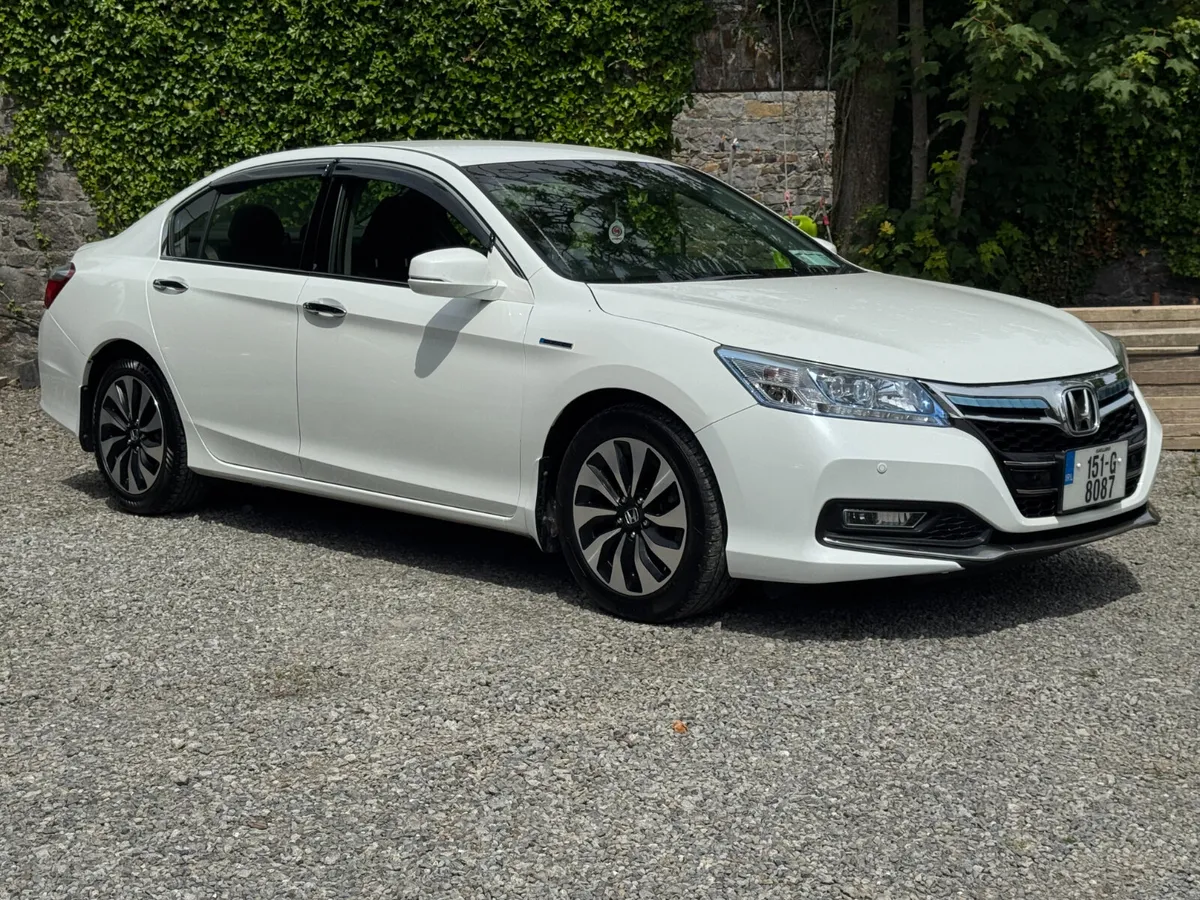 2015 Honda Accord 2.0 Hybrid - Image 1