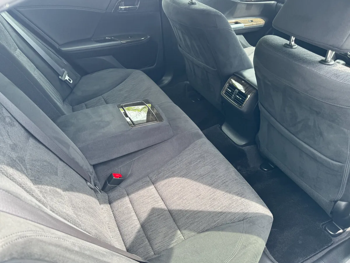 2015 Honda Accord 2.0 Hybrid - Image 4