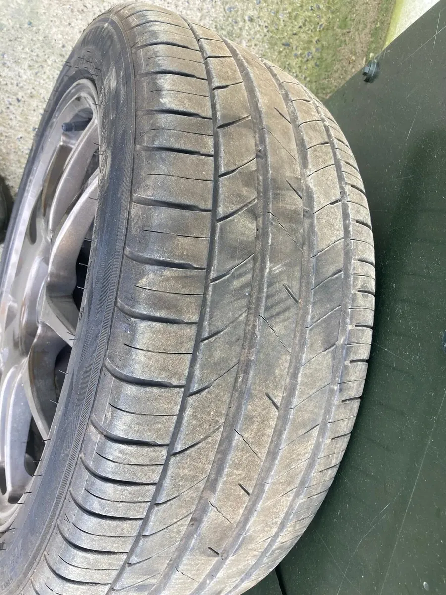 17 inch Rota wheels - Image 2
