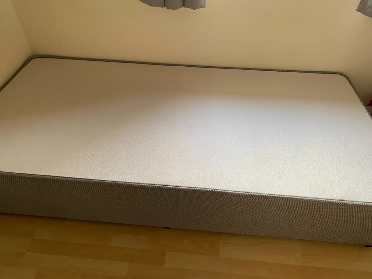 Single Bed & mattress - Image 2