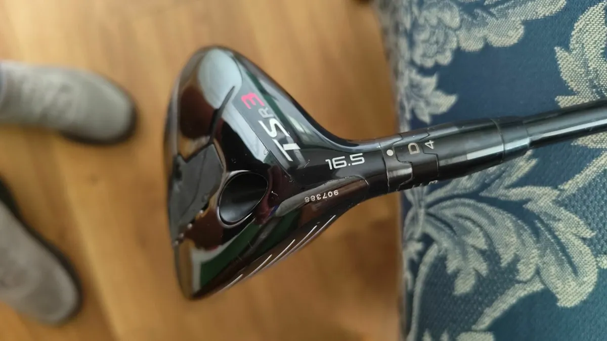 Left Hand Titleist  TSR3  4 wood - Image 1