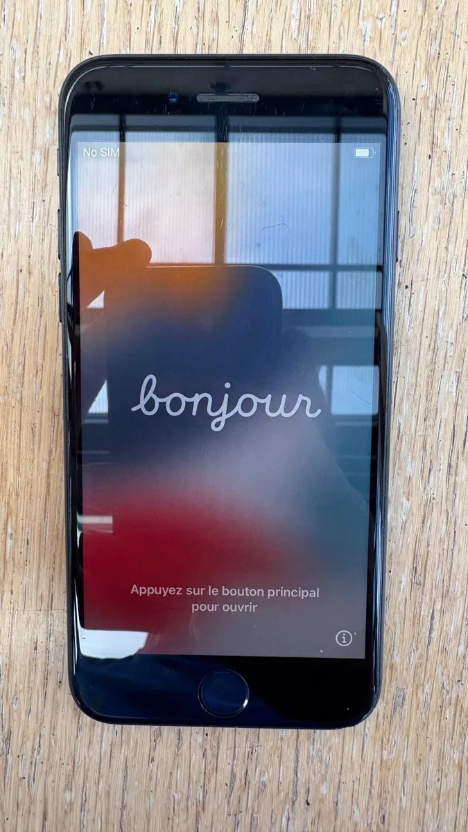 iPhone 7 Black 64 - Image 1