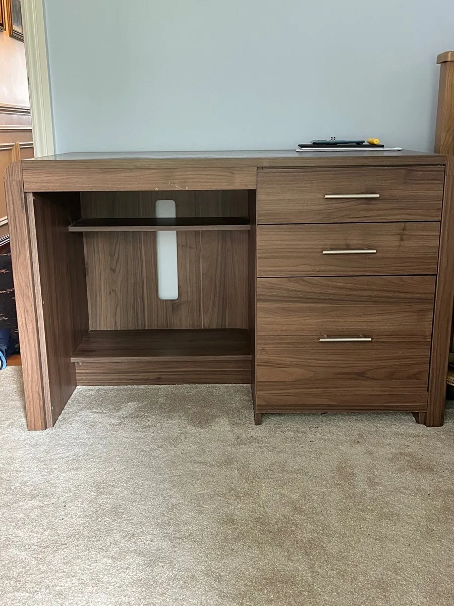 Desk - Image 1