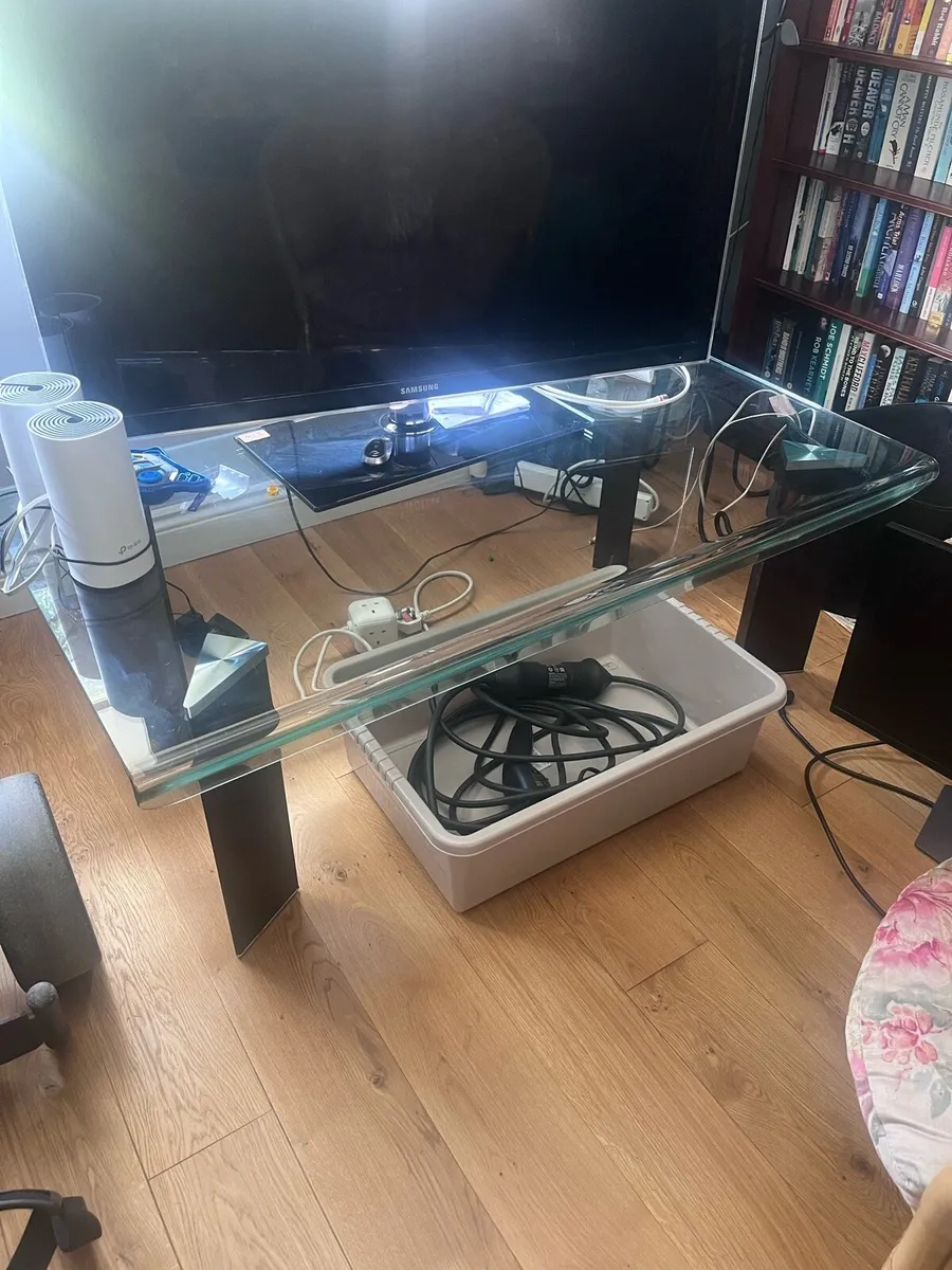 Glass tv stand and matching glass coffee table - Image 3