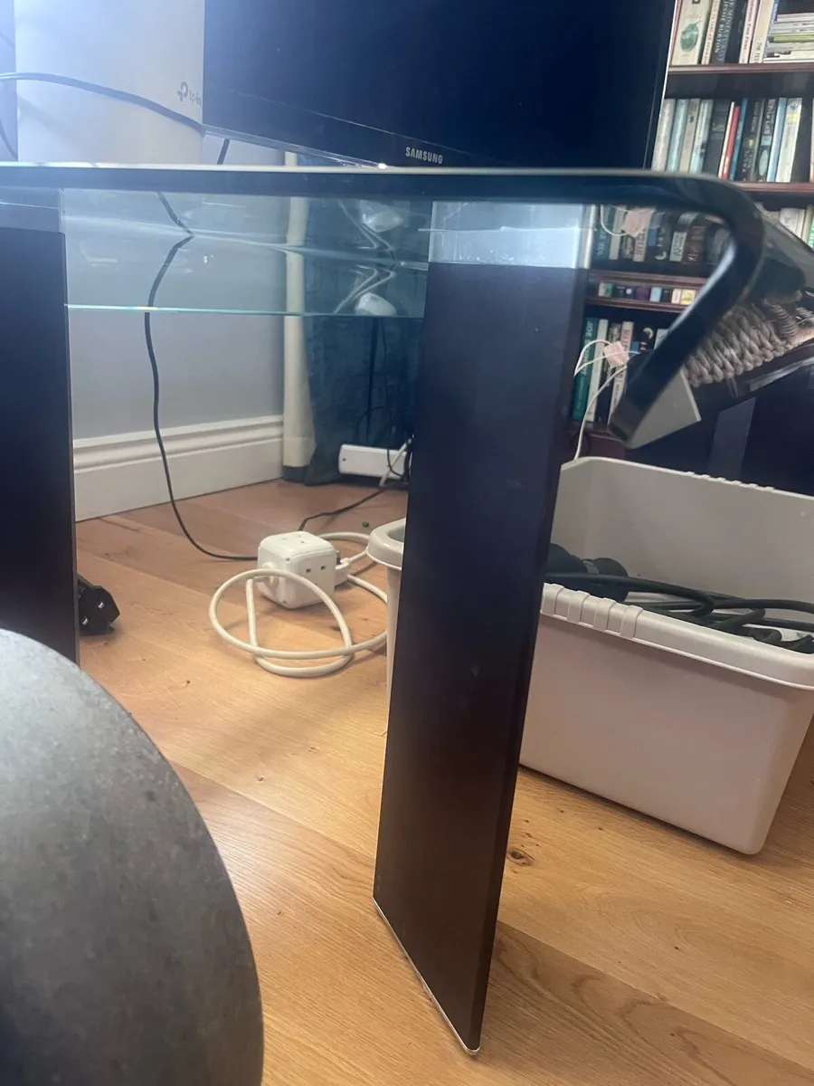 Glass tv stand and matching glass coffee table - Image 4