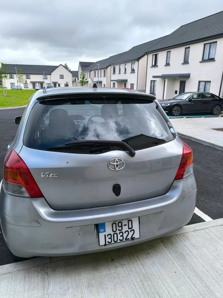Toyota Vitz 2009 - Image 3