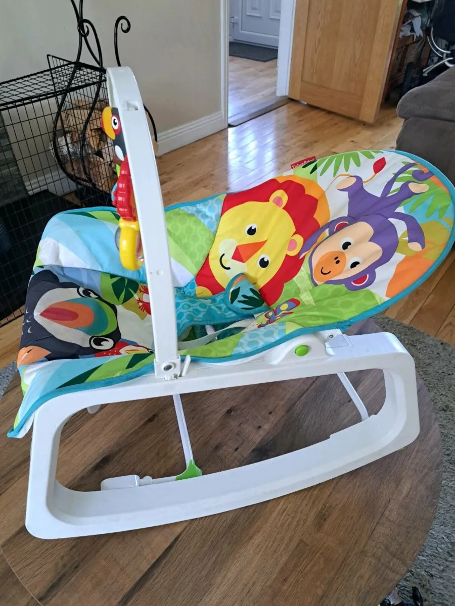 Baby bouncer chair - Image 2