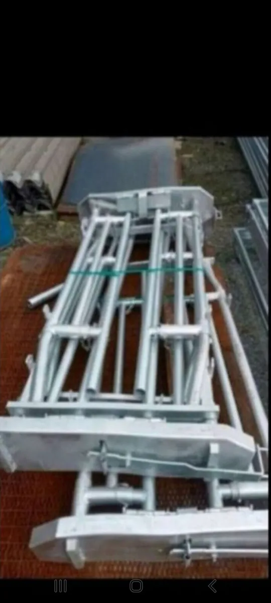Building - Image 4