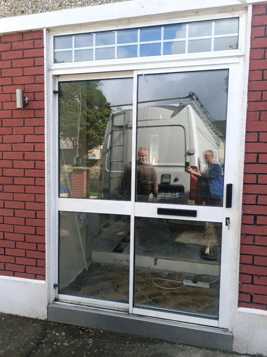 Front Sliding door - Image 1