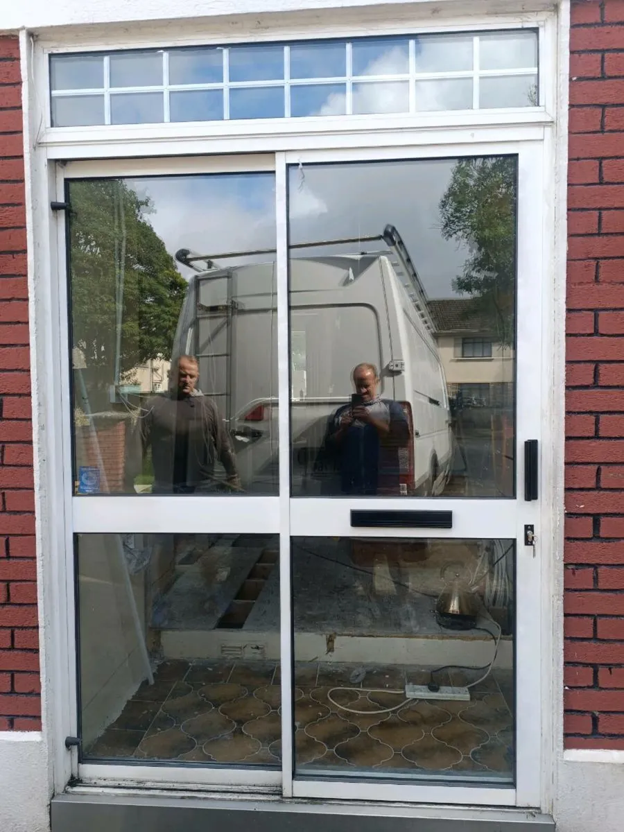 Front Sliding door - Image 2