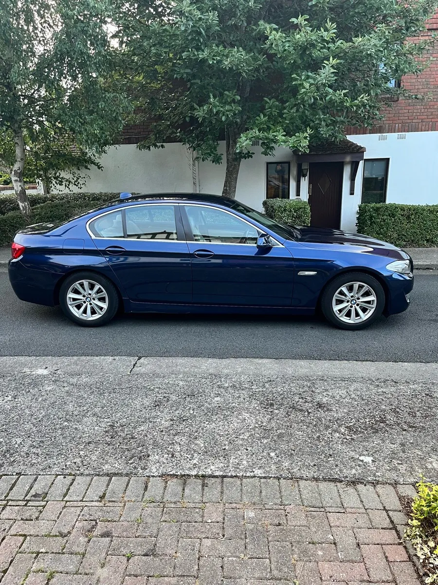 BMW 520d Automatic - Image 1