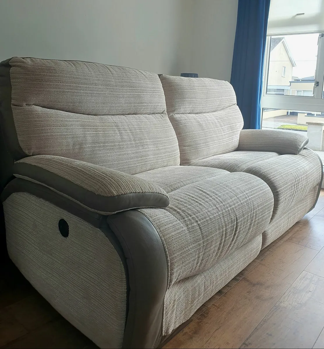 Couch - Image 1