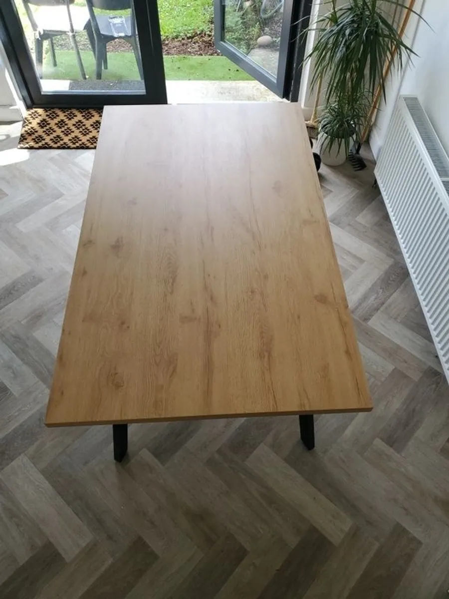 Kitchen Table - Image 4