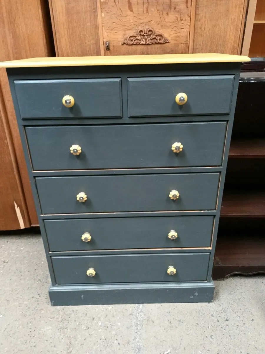 Pine Chest of Drawers