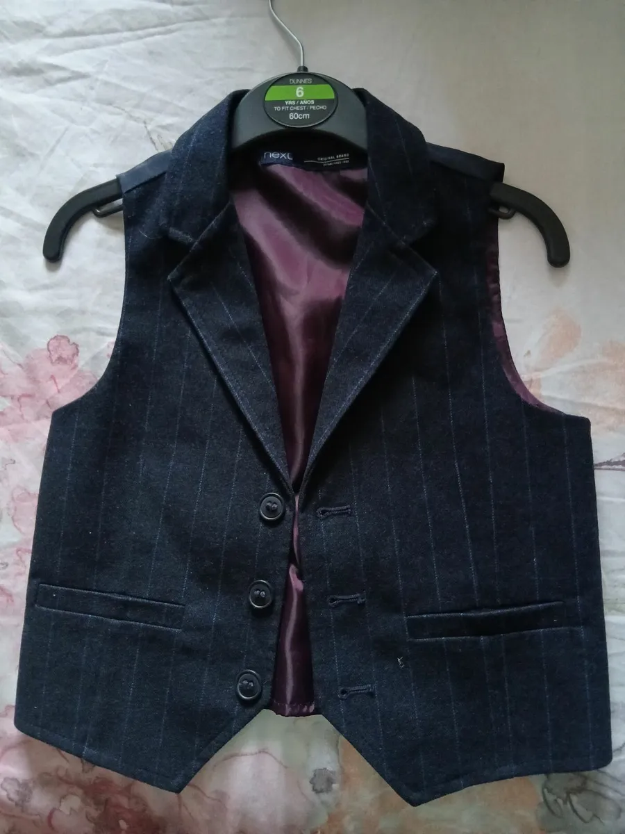 Boys' waistcoats & suits - Image 1