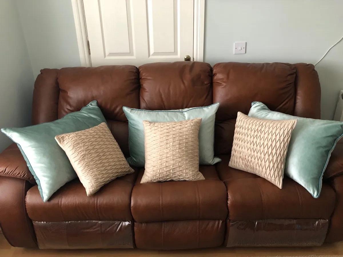 Laura Ashley Cushions - Image 1