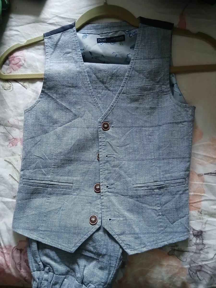 Boys' waistcoats & suits - Image 4
