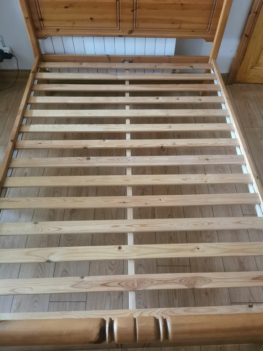 Solid Quality Sturdy double size bed frame - Image 3