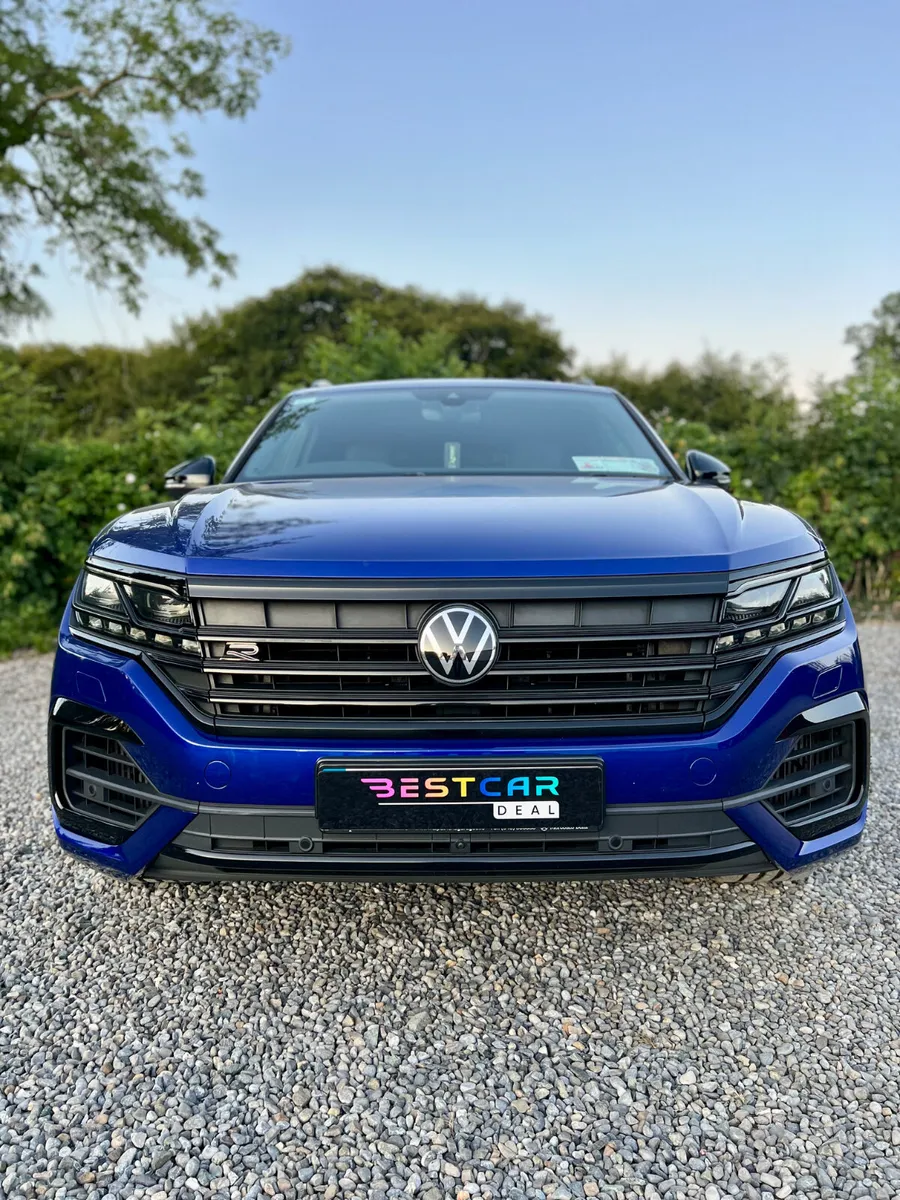 2023 Volkswagen Touareg 3.0TSI PHEV 462HP DSG R - Image 3