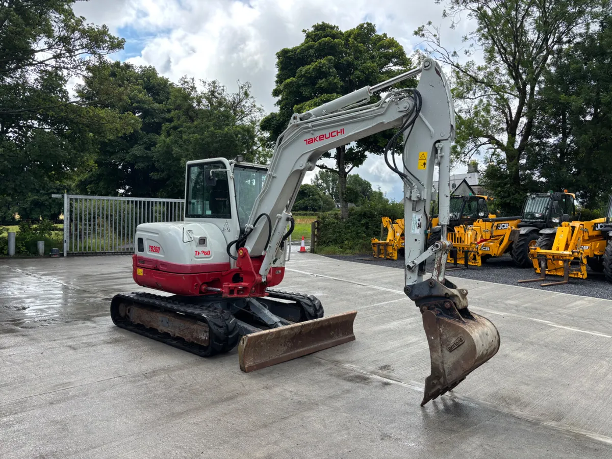 2020 TAKEUCHI TB260 - Image 1
