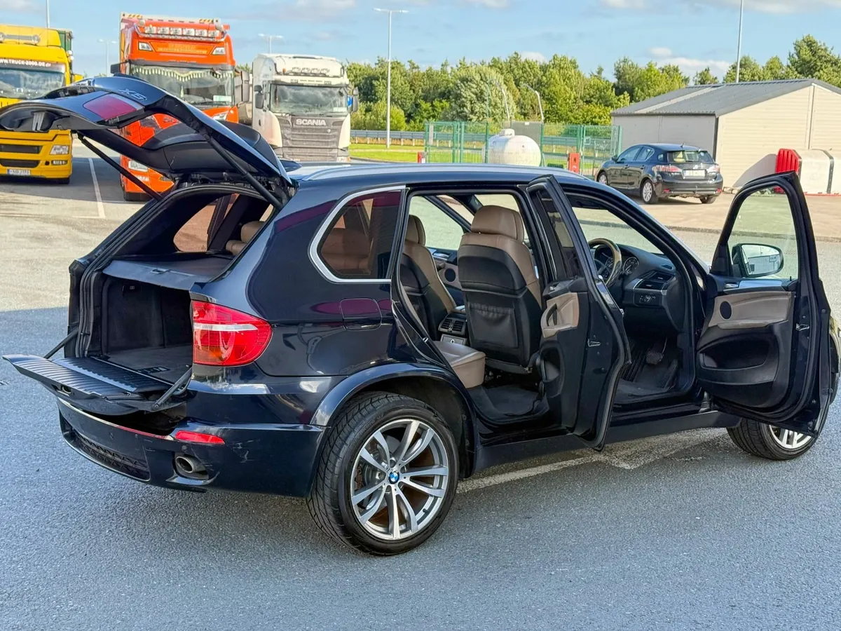 BMW X5 2009 - Image 1