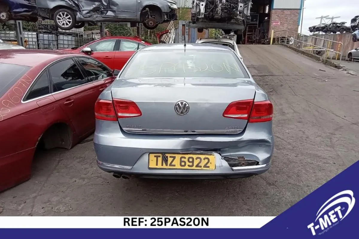2013 VOLKSWAGEN PASSAT BREAKING FOR PARTS - Image 3