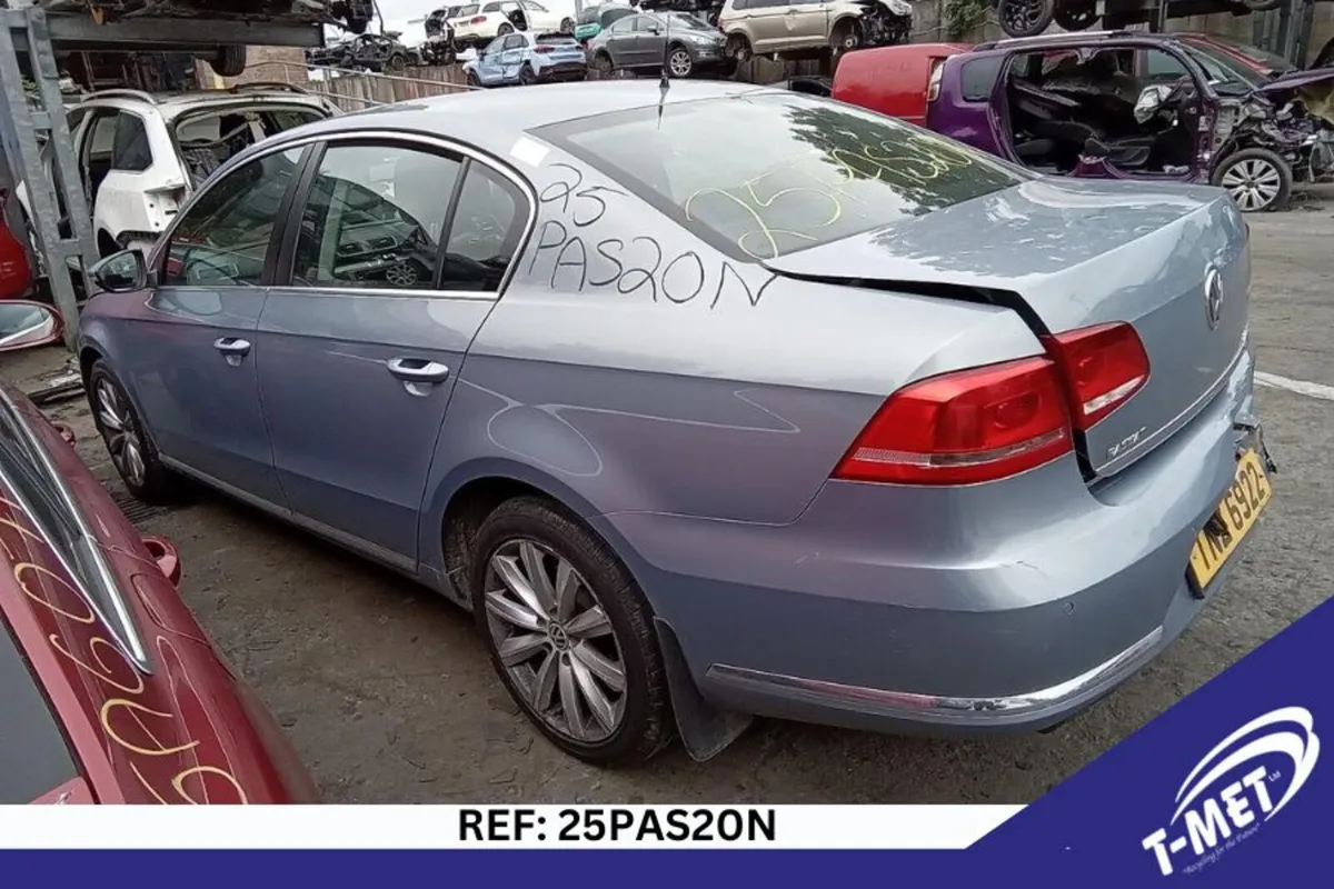 2013 VOLKSWAGEN PASSAT BREAKING FOR PARTS - Image 4