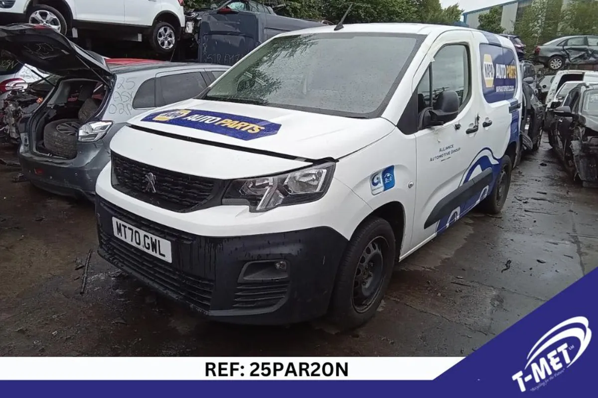2020 PEUGEOT PARTNER BREAKING FOR PARTS - Image 1