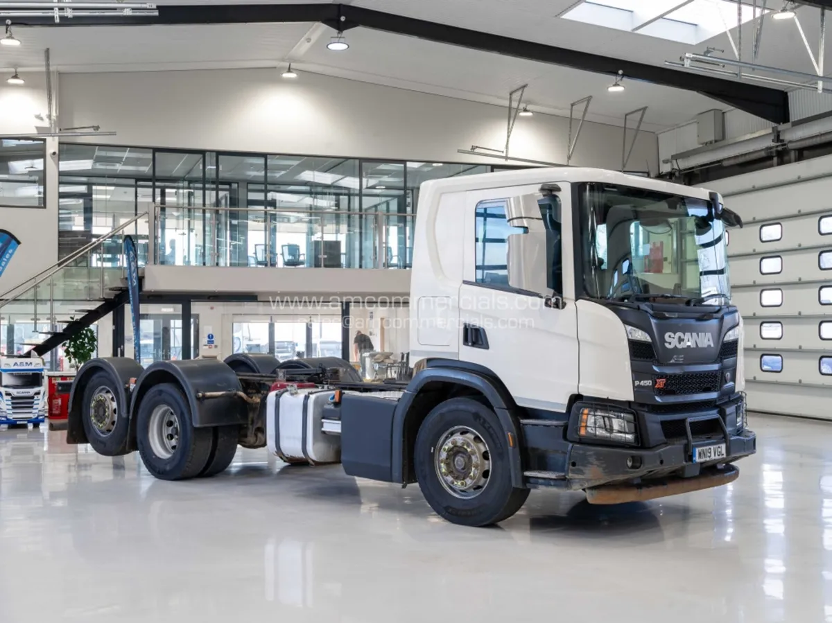 2019 (19) SCANIA P450 XT 6X2 DEMOUNT REARLIFT - Image 1