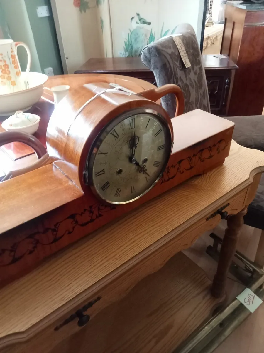ANTIQUES,COLLECTABLES AND CLOCKS. - Image 3