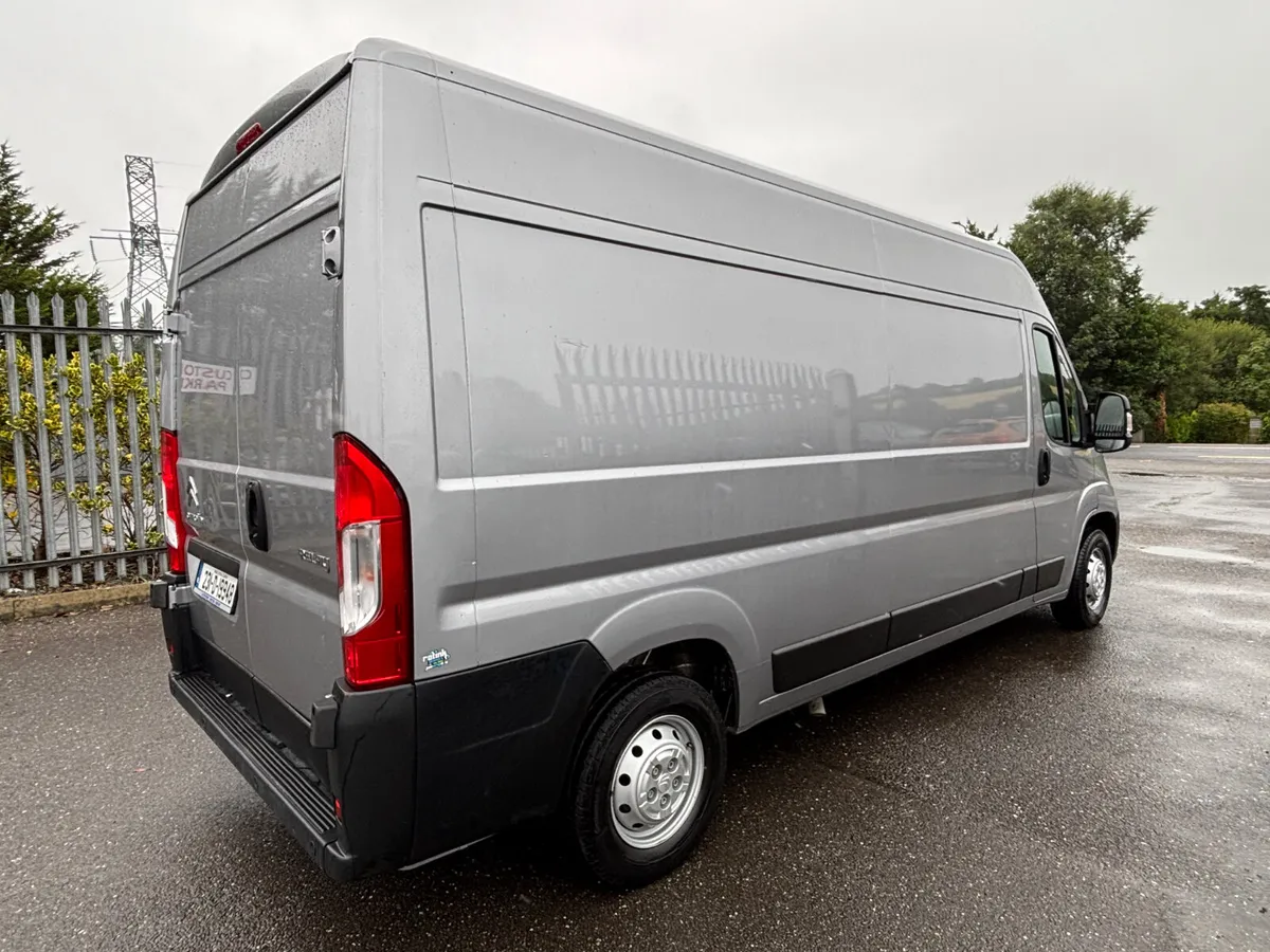 2.2 BLUEHDI 33 L3H2 (140BHP) - SAVE 2000eur - Image 2