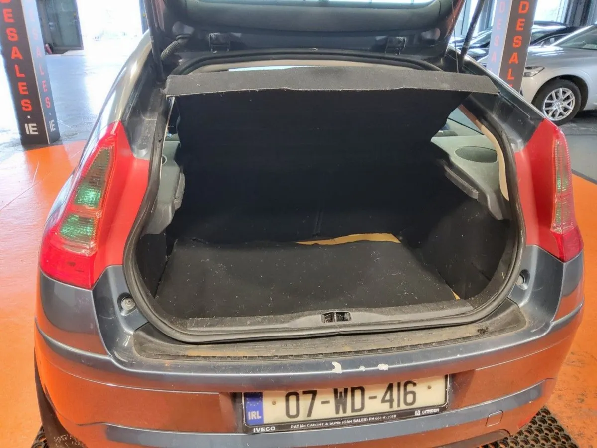 Citroen C4 1.4i 16V VTR Coupe - Image 3