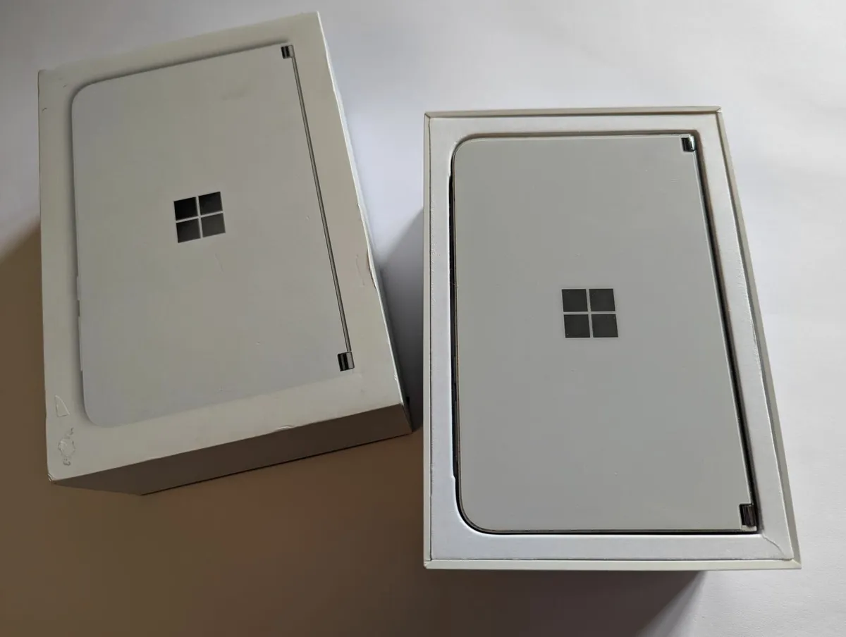 Microsoft Surface Duo Phone - Image 2
