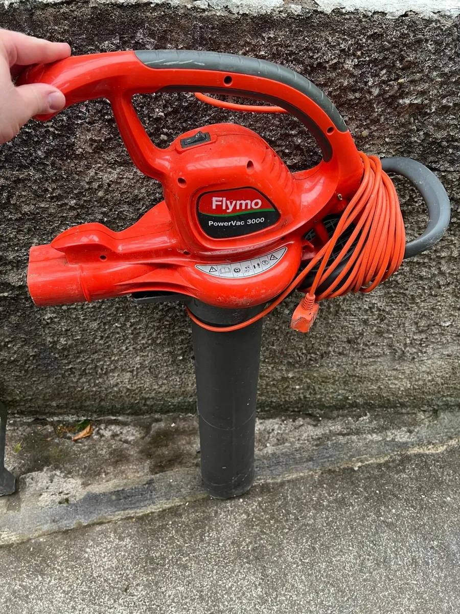 Leaf Blower - Image 1