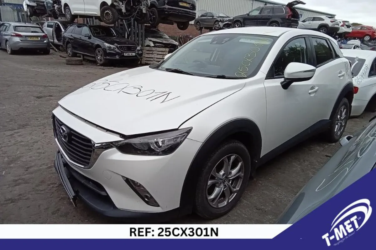 2017 MAZDA CX-3  BREAKING FOR PARTS - Image 4