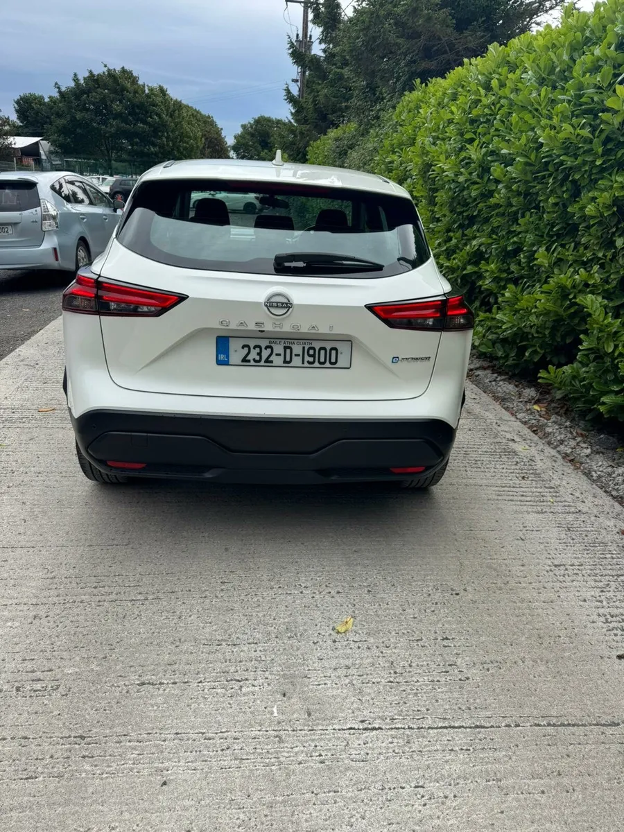 Nissan qashqai epower SV MY2.5 4 DR AUTO. - Image 2