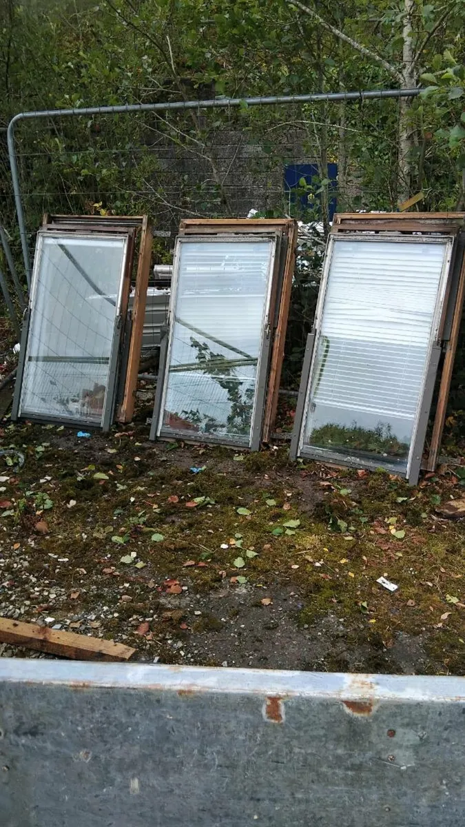 3x velux windows - Image 1