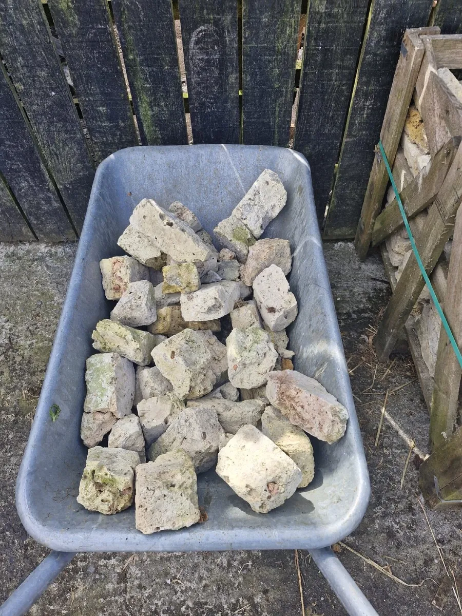 Bricks - Image 3