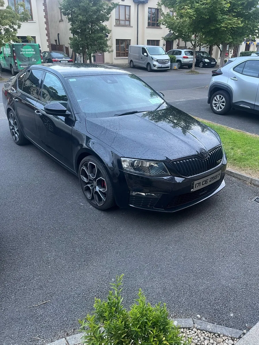 Skoda Octavia VRs. DSG. - Image 1
